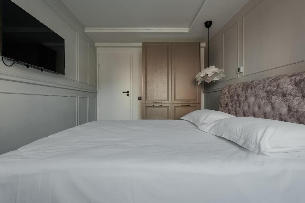 Aparthotel Nest Inn Meteor Cluj-Napoca Exteriör bild